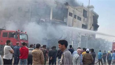 فقدوا الأمل في العثور عليهم.. أسرة فتاتين وشاب يلجأون للفيس للبحث عنهم بعد حريق العبور