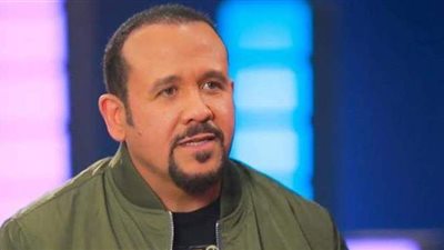 هشام عباس عن رفضه القيام بدور السقا في فيلم هنيدي الشهير: مينفعش أطلع أغني ورا رقاصة