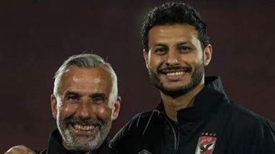 ميشيل يانكون.. يسلم الشناوي جائزة لاعب الشهر فى الأهلى