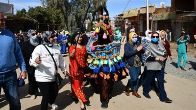 الشباب والرياضة تنظم مهرجانا للفنون الشعبية ومعرضا للمنتجات بالواحات البحرية