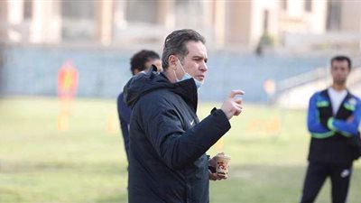 بعد شفائه من كورونا.. خالد جلال يقود مران البنك الأهلى | صور