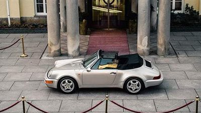 ديلي ميل: بيع سيارة مارادونا بـ 578 ألف دولار في مزاد بباريس