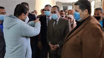 محافظ شمال سيناء يتفقد المدرسة الفندقية بالعريش بأول أيام الترم الثاني