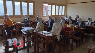 الالتزام بالإجراءات الاحترازية بمدارس كفرالشيخ | صور