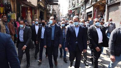 جولة تفقدية لرئيس الوزراء في وكالة الغوري والمناطق المحيطة