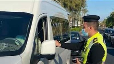 الداخلية تواصل الحملات للحد من انتشار كورونا وكشف مخدرات لـ1143 من سائقي المدارس l فيديو