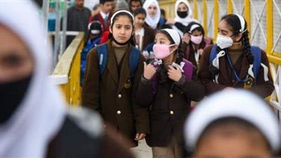 انتظام الدراسة بالفصل الدراسي الثاني بجميع مدارس الجمهورية.. الكمامة والجوانتي سلاح الطلاب ضد كورونا.. وتفعيل مجموعات التقوية