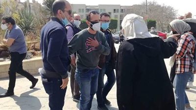 تشييع جثمان ملك إسماعيل إلى مثواه الأخير بحضور أسرتها وأصدقائها | صور