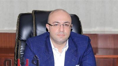 محافظ بني سويف يتابع الالتزام بإجراءات كورونا بالمدارس | صور