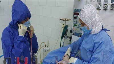 «ولادة قيصرية» لسيدة مصابة بكورونا بمستشفى فاقوس النموذجي | صور