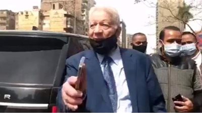 مرتضى منصور من أمام المحكمة: إن شاء الله خير| فيديو