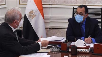 محافظ جنوب سيناء يطالب رئيس الوزراء بمد مهلة تنفيذ المشروعات بسبب أزمة كورونا