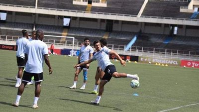 دوري أبطال أفريقيا.. أيمن أشرف يشارك في مران الأهلي استعدادا لفيتا كلوب