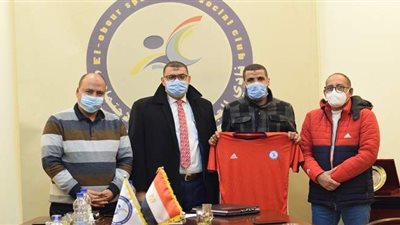 جمعة مشهور يرفض العودة للسكة الحديد ويتمسك بالاستمرار مع العبور