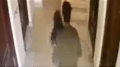 حضنتها غصبا عنها وهذا رد فعلها.. اعترافات المتهم بالتحرش بطفلة مدينة بدر | صور