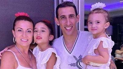 صدمة وانهيار وبكاء.. دي ماريا يطمئن على أسرته بعد عملية السطو المسلح | صور