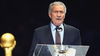 حسن مصطفى يطالب مجلس 