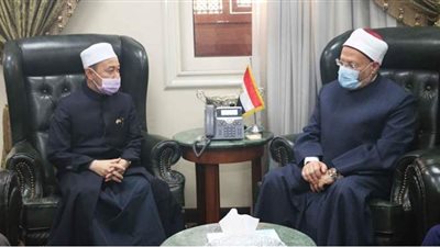 مفتي الجمهورية يبحث مع مفتي ماليزيا تعزيز التعاون المشترك