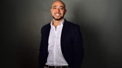 متي يمكن البدء في عمل تقويم الأسنان لطفلك؟ أخصائي يُجيب | فيديو