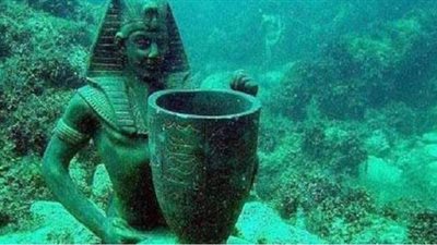 عودة آثار معرض 