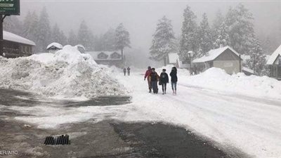 عاصفة جوية تتسبب في إلغاء مئات رحلات الطيران بالولايات المتحدة
