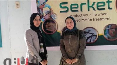 رب ضارة نافعة.. مهندسة زراعية بقنا تصنع إكسسوارات الزينة من العقارب l فيديو وصور