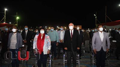 لنشر الإبداع.. وزيرة الثقافة ومحافظ قنا يشهدان تجول عروض المسرح بقرى المحروسة l فيديو
