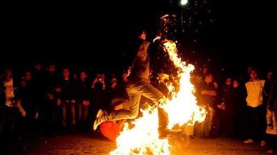 قفزوا فوق النار.. ارتفاع ضحايا احتفالات الإيرانيين بعيد النيروز إلى 8 قتلى و1300 مصاب