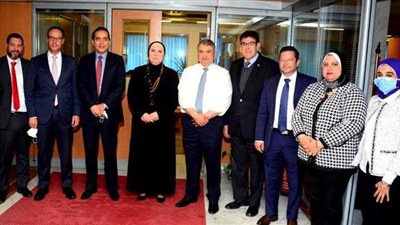 نيفين جامع: جاري إعادة هيكلة شاملة لمركز تحديث الصناعة لاستعادة دوره الرئيسي في التنمية