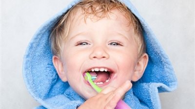 5 طرق لحماية طفلك من تسوس ومشاكل الأسنان