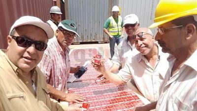 جمارك بورسعيد تحبط تهريب 26136 علبة سجائر إلى إسرائيل (صور)