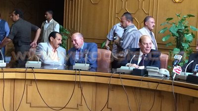 بالصور.. وزراء التنمية والزراعة والري يناقشون مشروعات شرق القناة