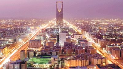 هزة أرضية بقوة 7,3 درجة غرب السعودية