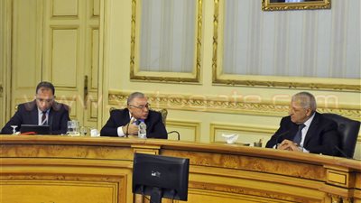 «الحكومة» توافق على عرض لسداد 525 مليون دولار من مستحقات «أوراسكوم»