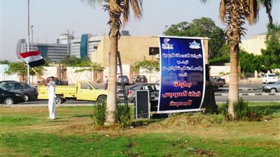 بالصور.. بدء توافد عمال 