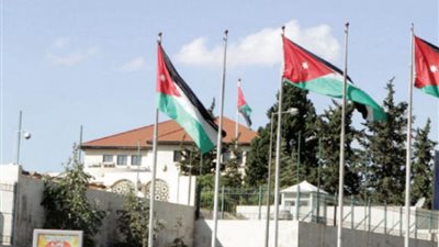 الأردن تقر زيادة في الضرائب للحد من الدين العام