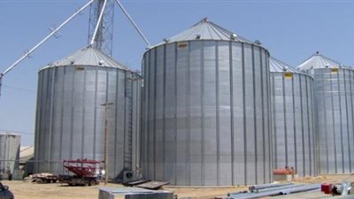 273 طن حبوب وغلال في صومعة ميناء دمياط