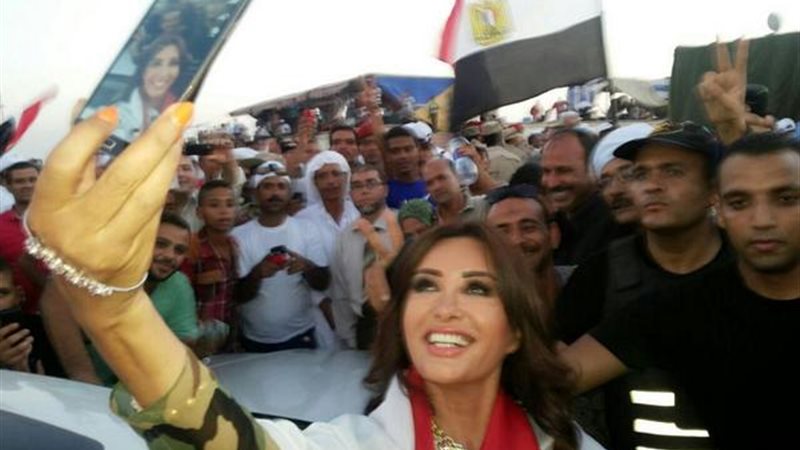 لطيفة مع جمهورها