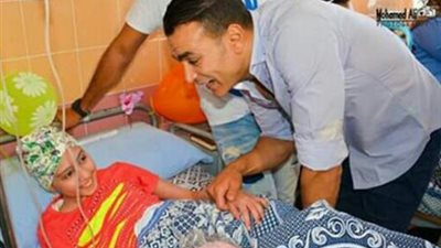 الحضري يواسي أطفال السرطان.. وشدوى: ربنا يشفيهم
