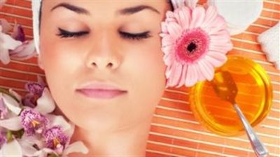 قناع السكر لبشرة نظيفة وردية