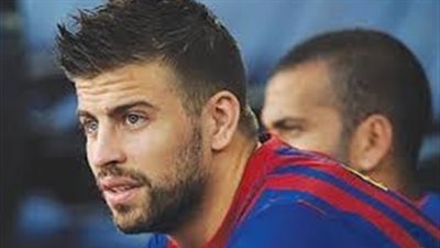 بيكيه: ميسي يحفز رونالدو على الإجادة