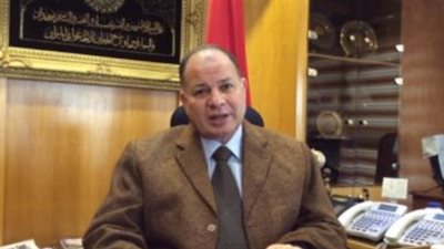 إعلاميه تتهم طليقها بتبديد المنقولات وطردها من مسكن الزوجية