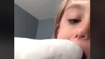 رد فعل فتاة ساعدها ببغاء على خلع «ضرسها» (فيديو)