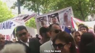 بالفيديو.. مظاهرات شعبية في فرنسا اعتراضا على زيارة تميم