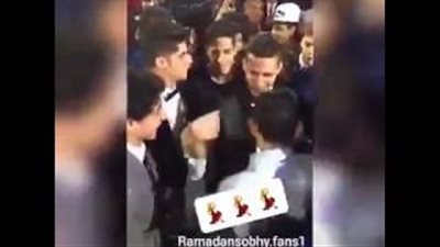 بالفيديو.. وصلة رقص لنجوم الأهلي على أنغام المهرجانات بزفاف رمضان صبحي