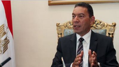 هاني الناظر ينصح السيدات بعدم استخدام مستحضرات التجميل في الحر