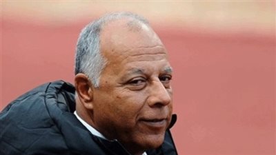 عاطف حنفي يكشف طريقة تعاقد سموحة مع حسام حسن