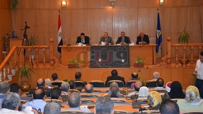 تنفيذي دمياط: تنظيم 4 معارض أثاث بمشروعات الصرف الصحي