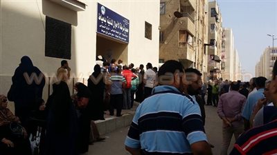 زحام شديد على مقرات السجل المدنى بدمياط