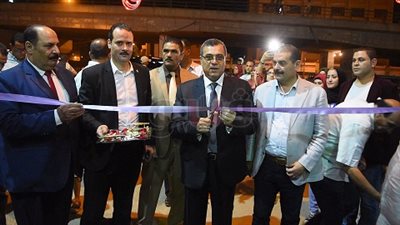 محافظ الفيوم يفتتح معرضًا للسلع الغذائية والملابس بأسعار مخفضة (فيديو)